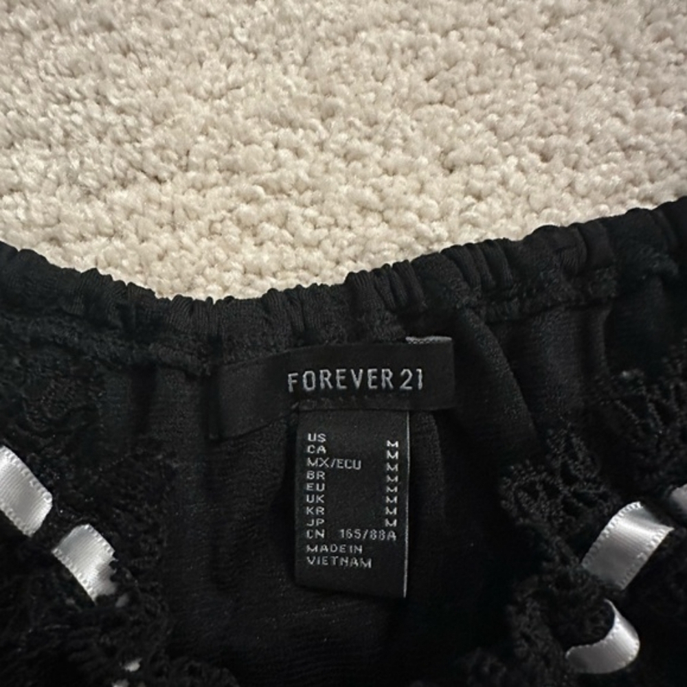 Forever 21 Black Ruched Tank Top - Picture 3 of 3